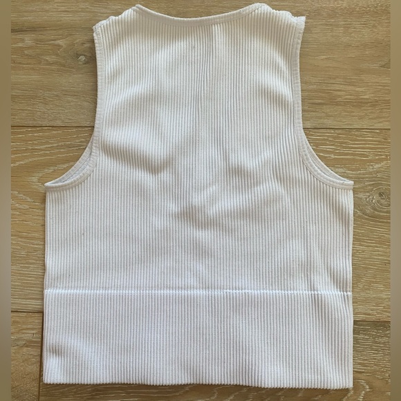 Dynamite Ribbed Cropped Tank - Picture 3 of 3
